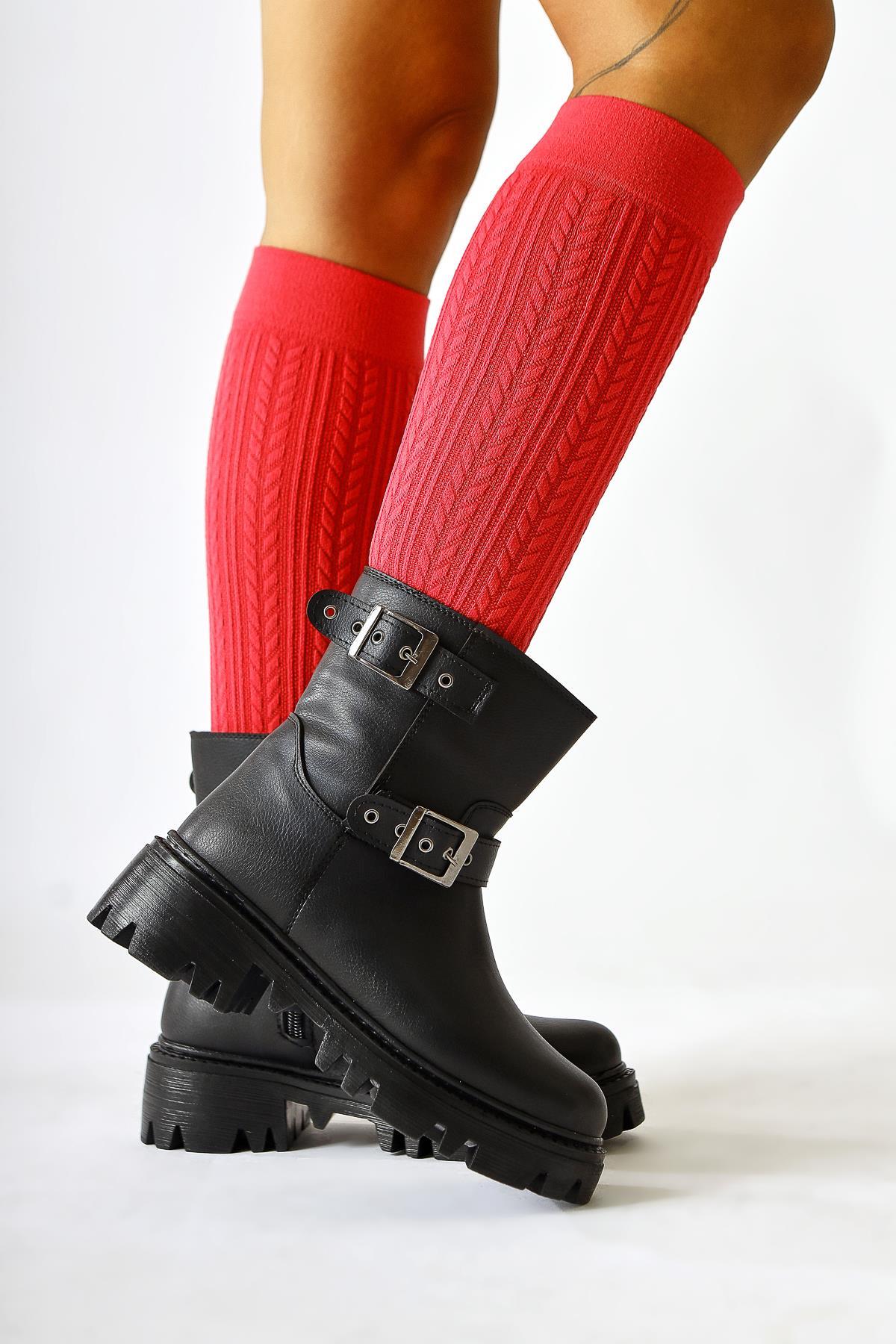 Veneta Siyah Kemer Detaylı Bot