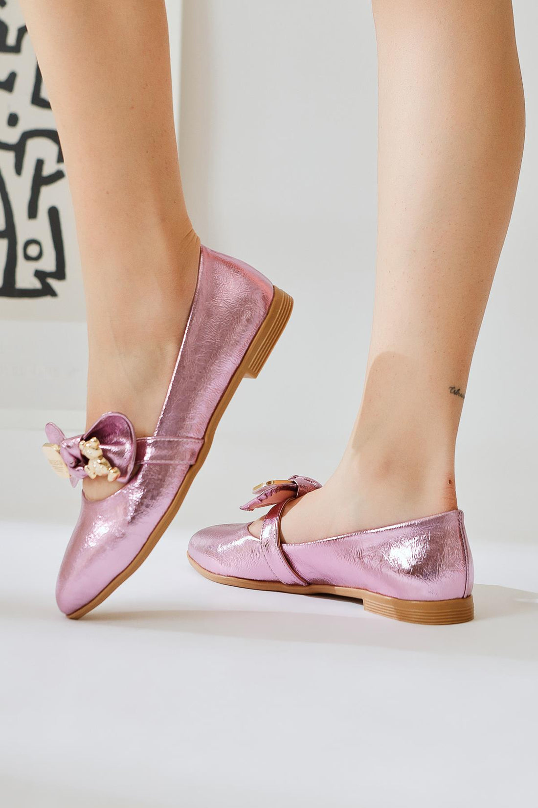 Joselin Fuşya Kırışık Rugan Fiyonk Aksesuarlı Babet