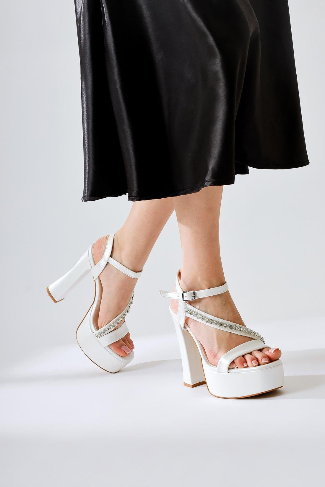 Marcel Sedef İnce Taşlı Bantlı Platformlu Yüksek Topuklu Ayakkabı