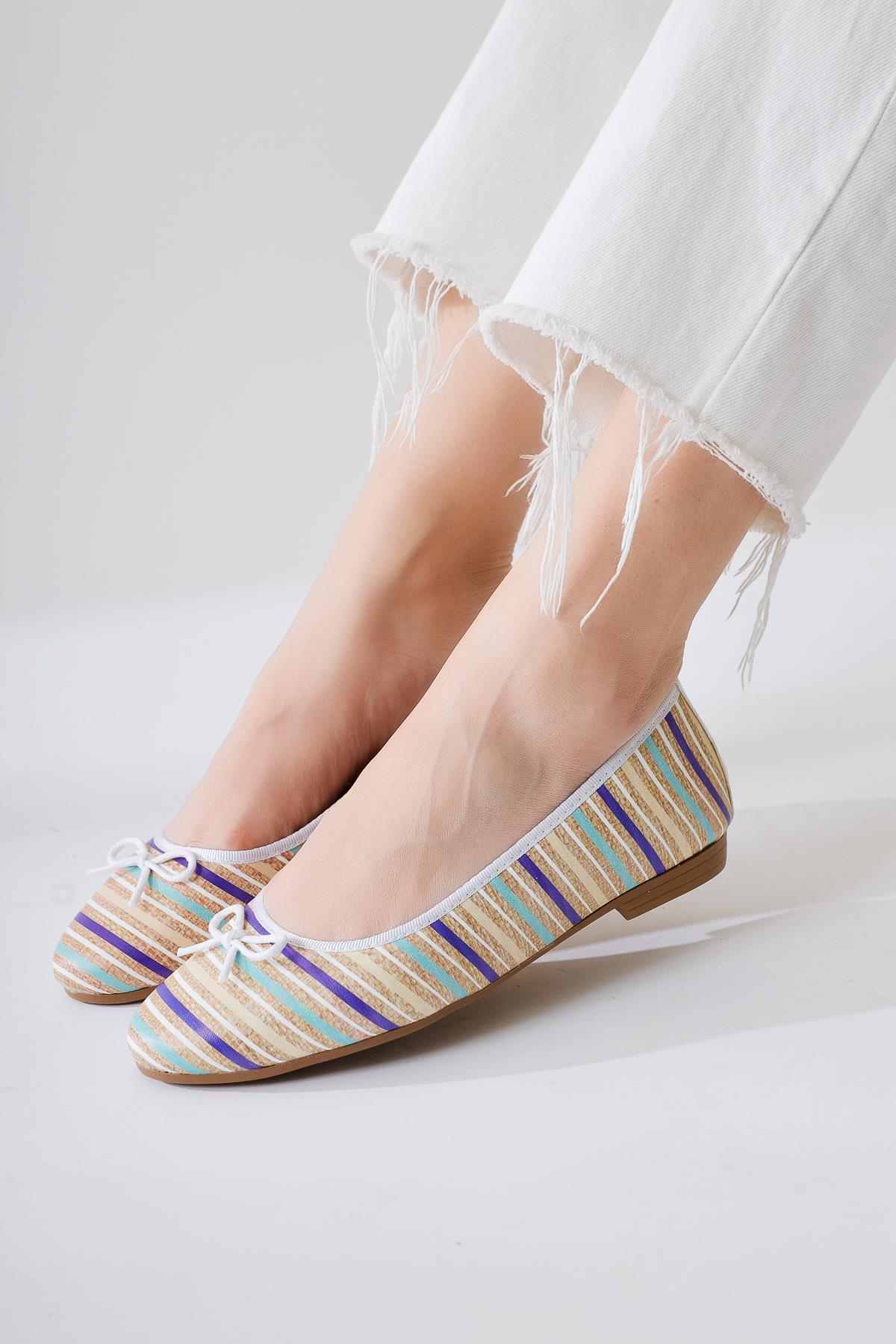 Melin Beyaz Çizgili Baskılı Fiyonk Detaylı Babet