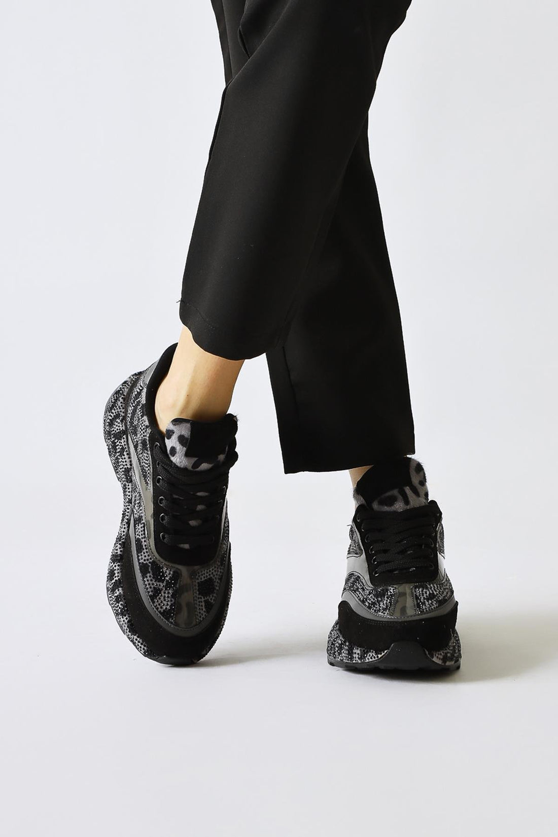 Kada Gri Leopar Desenli Taş Detaylı Sneakers