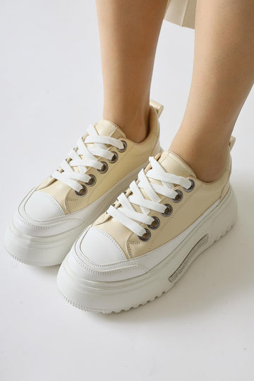 Rosella Bej Kalın Tabanlı Taş Detaylı Bağcıklı Sneakers