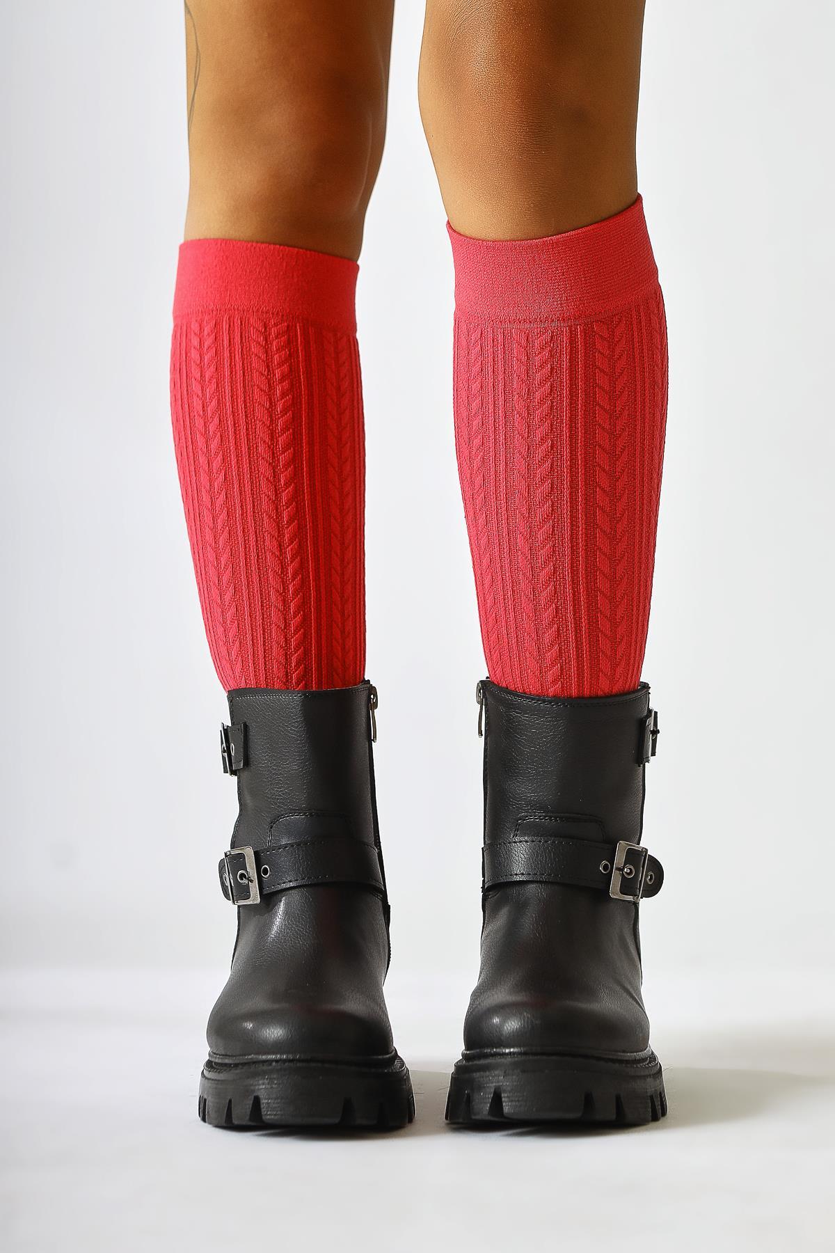 Veneta Siyah Kemer Detaylı Bot