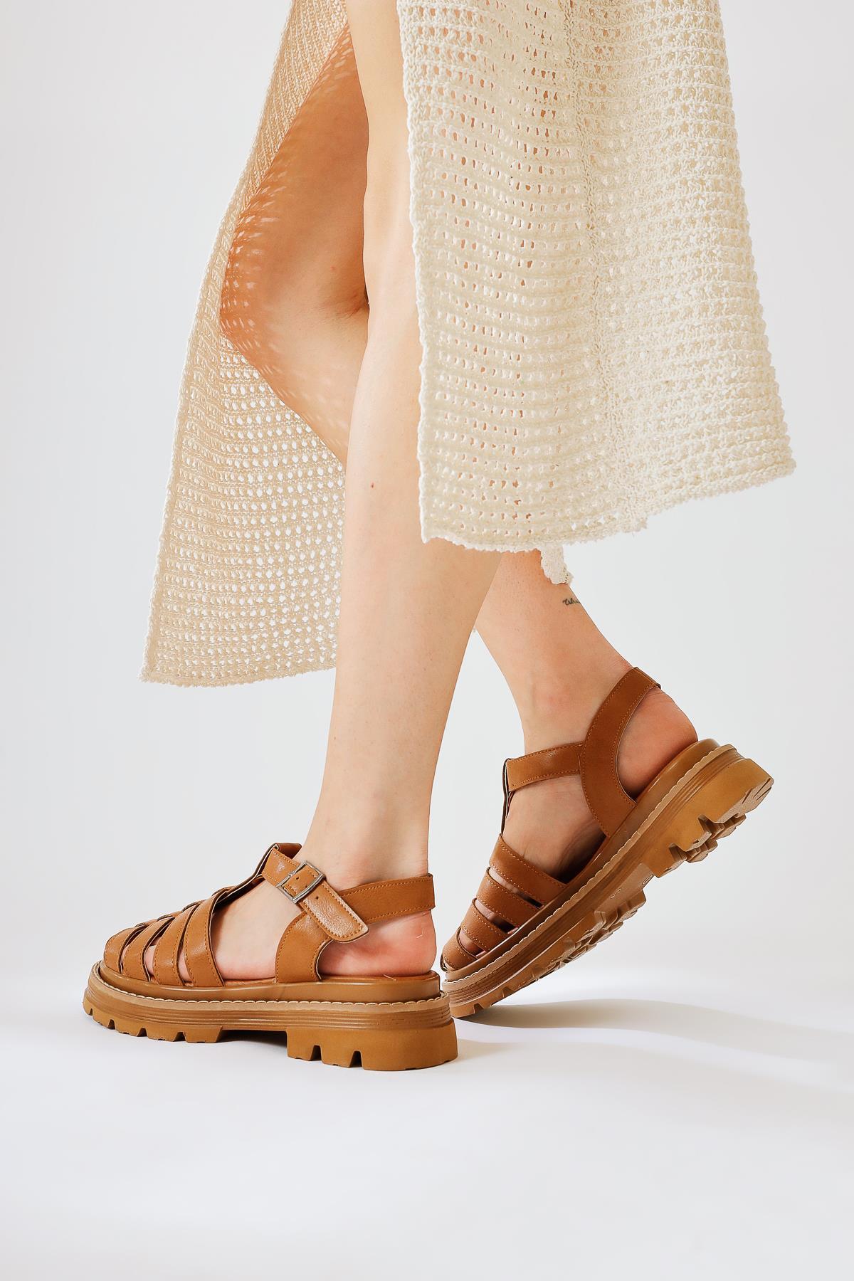 Tylia Taba Kalın Tabanlı Sandalet