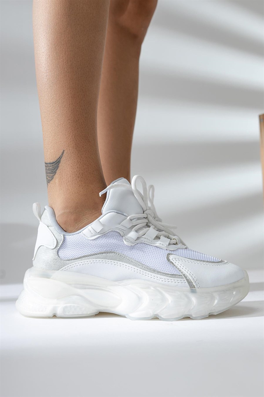 Jessamy Beyaz Kaplama Tabanlı Bağcıklı Sneakers