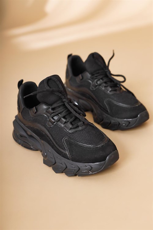 Jessamy Siyah Kaplama Tabanlı Bağcıklı Sneakers