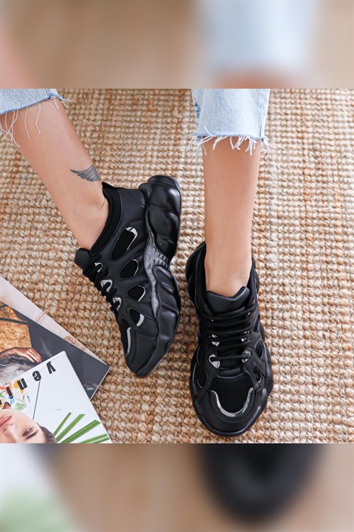 Kendall Siyah Gümüş Bağcıklı Yüksek Tabanlı Sneakers Spor Ayakkabı
