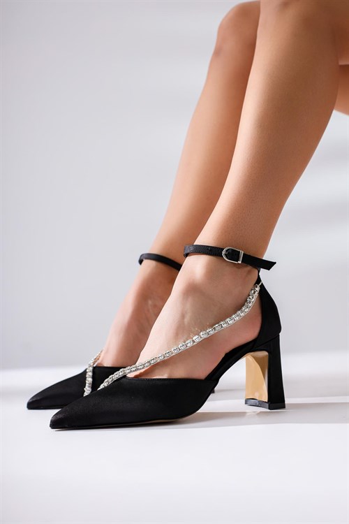 Melisa Siyah Saten Sivri Burunlu Taşlı Topuklu Abiye Ayakkabı