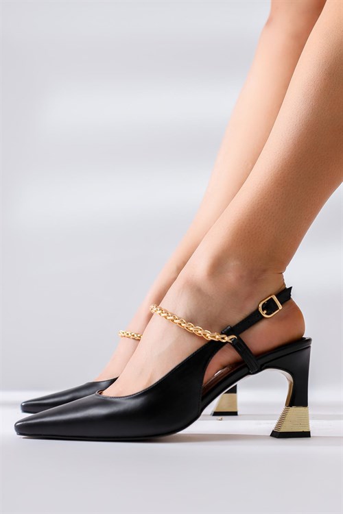 Sapphire Siyah Sivri Burunlu Zincir Detaylı Topuklu Ayakkabı