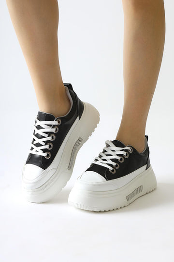 Rosella Siyah Kalın Tabanlı Taş Detaylı Bağcıklı Sneakers