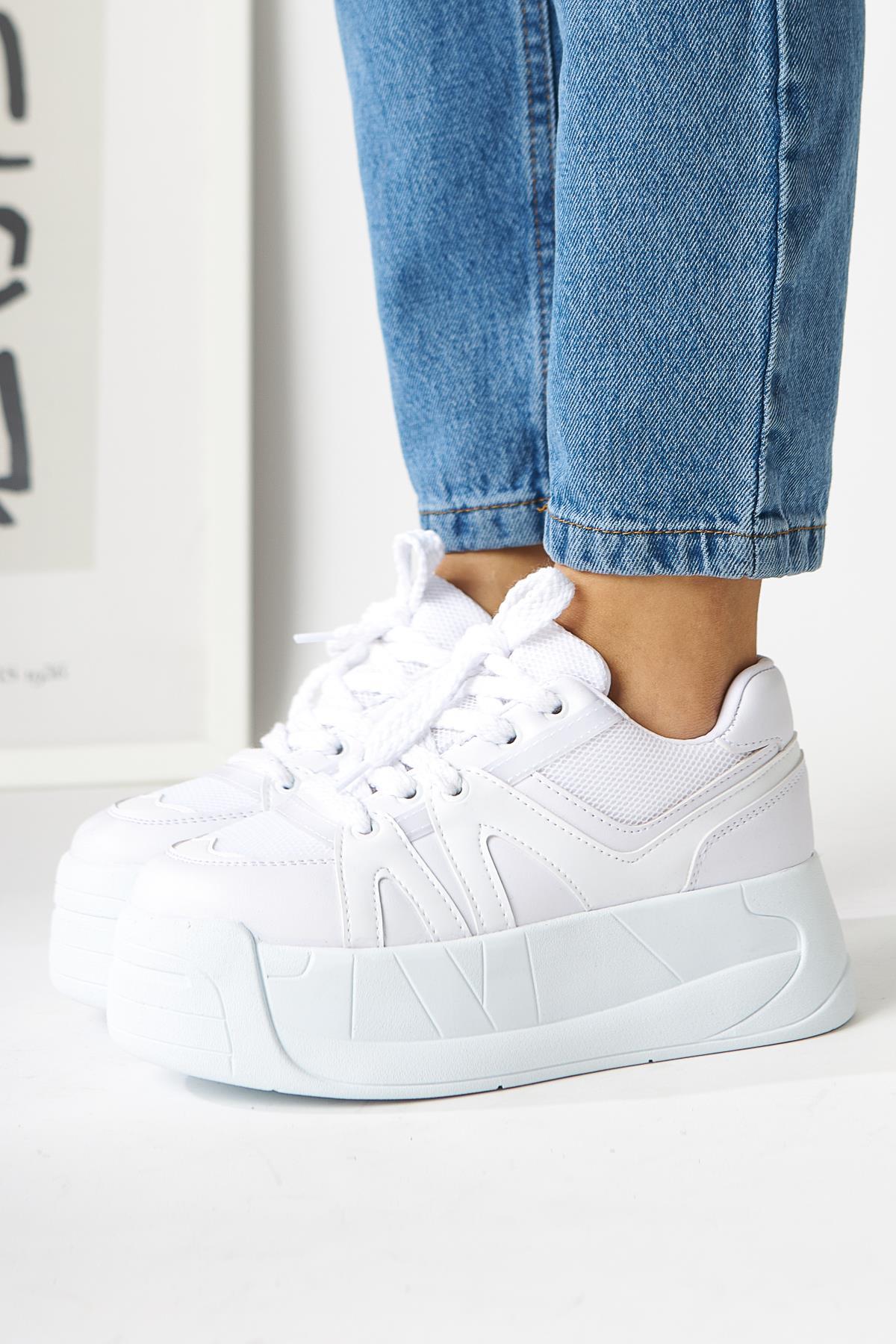 Alvi Beyaz Deri Detaylı Kadın Sneakers