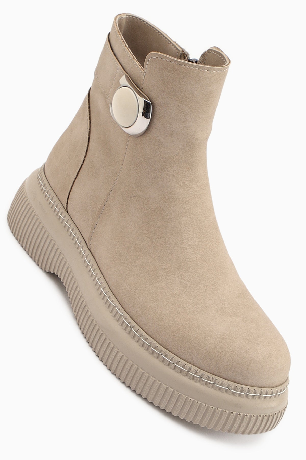 Caiza Krem Toka Detaylı Oval Burunlu Bot