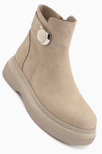 Caiza Krem Toka Detaylı Oval Burunlu Bot