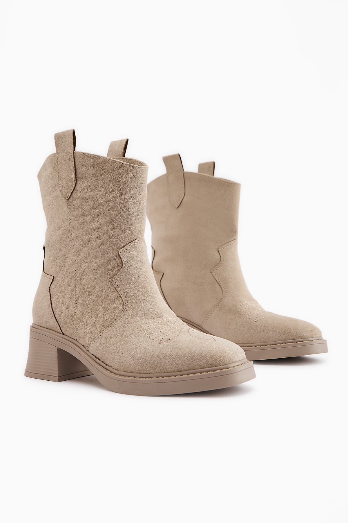 Mindra Bej Süet Nakışlı Kadın Bot