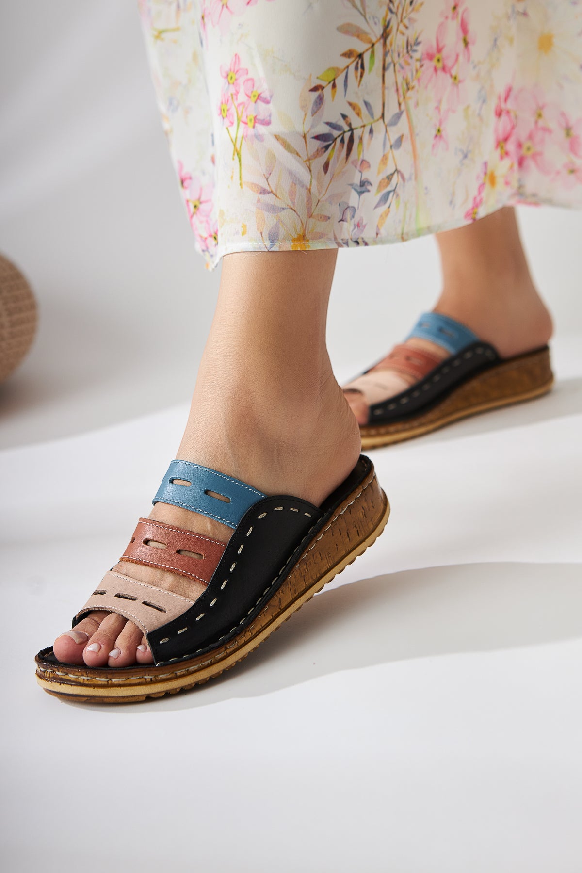 Hakiki Deri Joelle Siyah Comfort Lazer Kesim Terlik