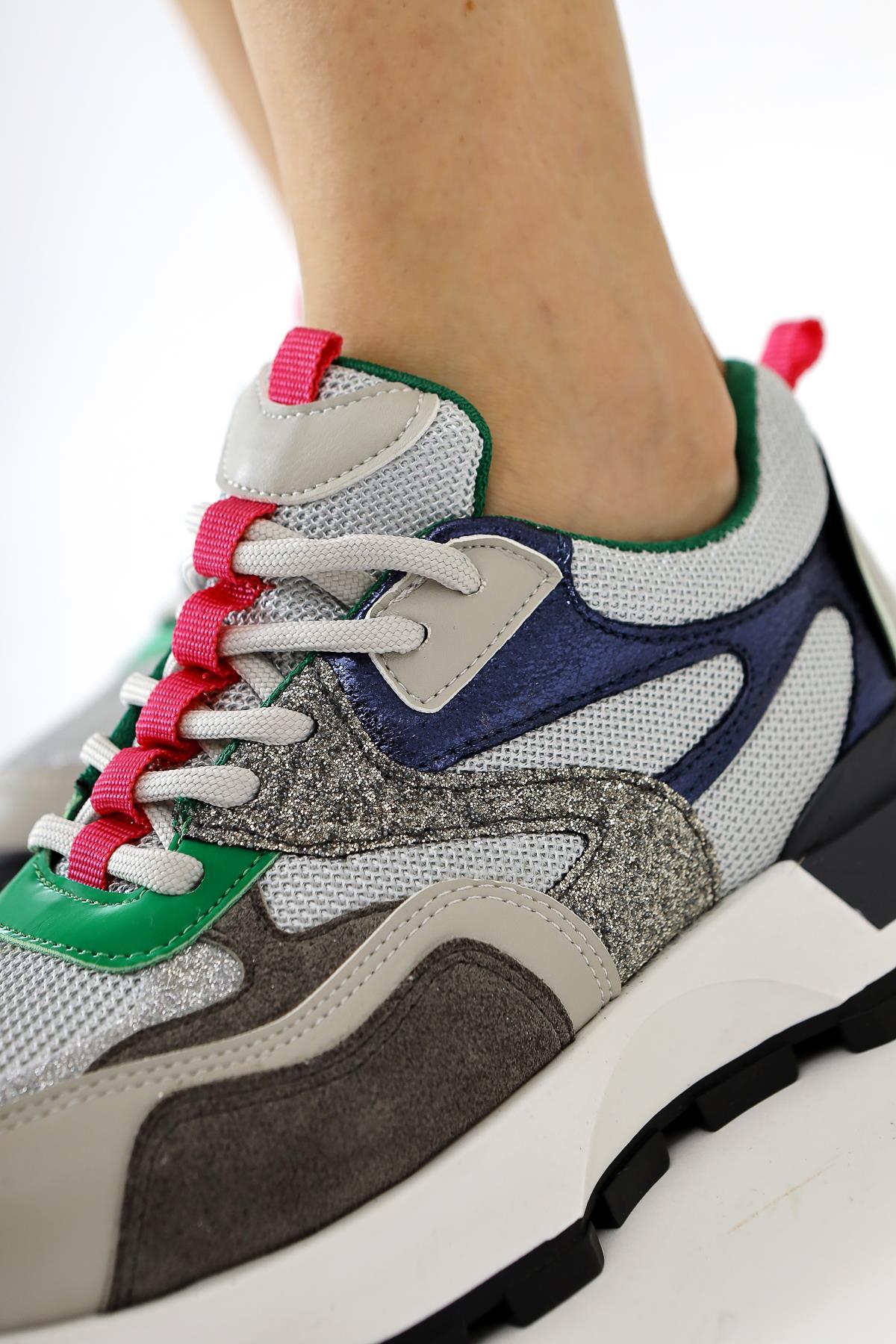 Netta Gri File Detaylı Bağcıklı Sneakers