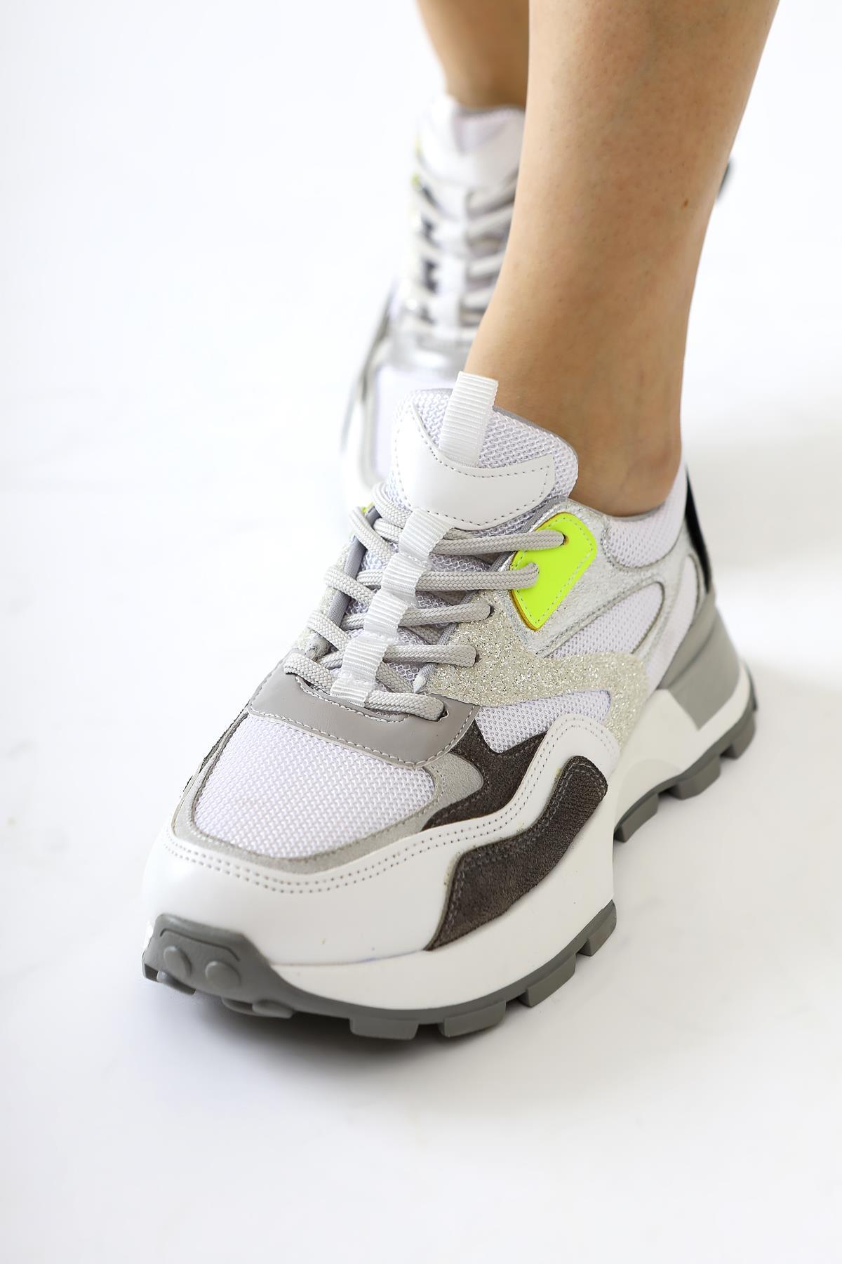 Netta Beyaz File Detaylı Bağcıklı Sneakers