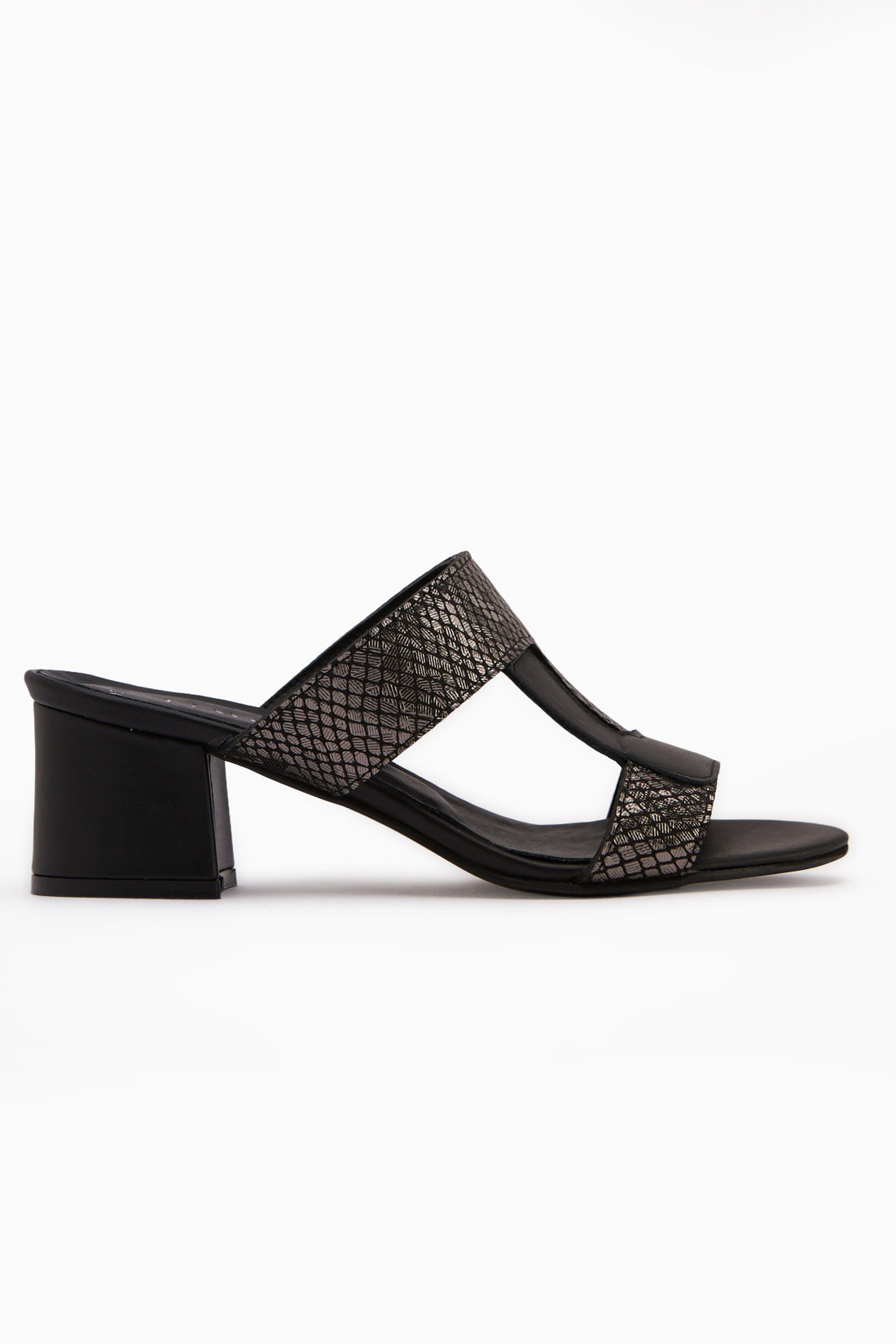 Helly Hakiki Deri Siyah Yılan Desenli Topuklu Kadın Terlik