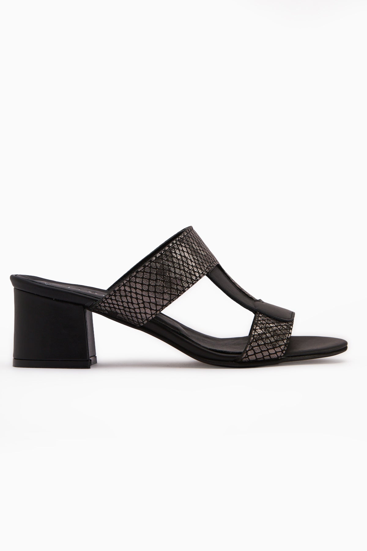 Helly Hakiki Deri Siyah Yılan Desenli Topuklu Kadın Terlik