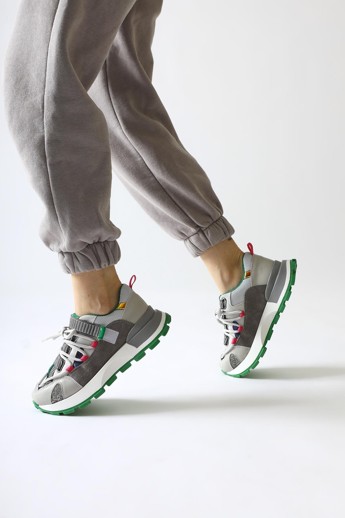 Nely Gri Asimetrik Bağcıklı Sneakers