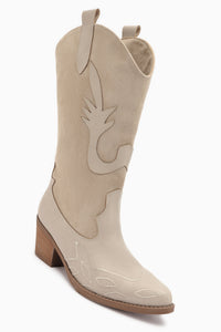 Maily Bej Süet Detaylı Nakışlı Sivri Burunlu Western Bot
