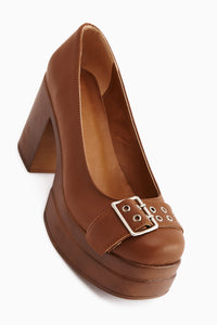 Salin Taba Kemer Detaylı Dekolteli Topuklu Günlük Ayakkabı