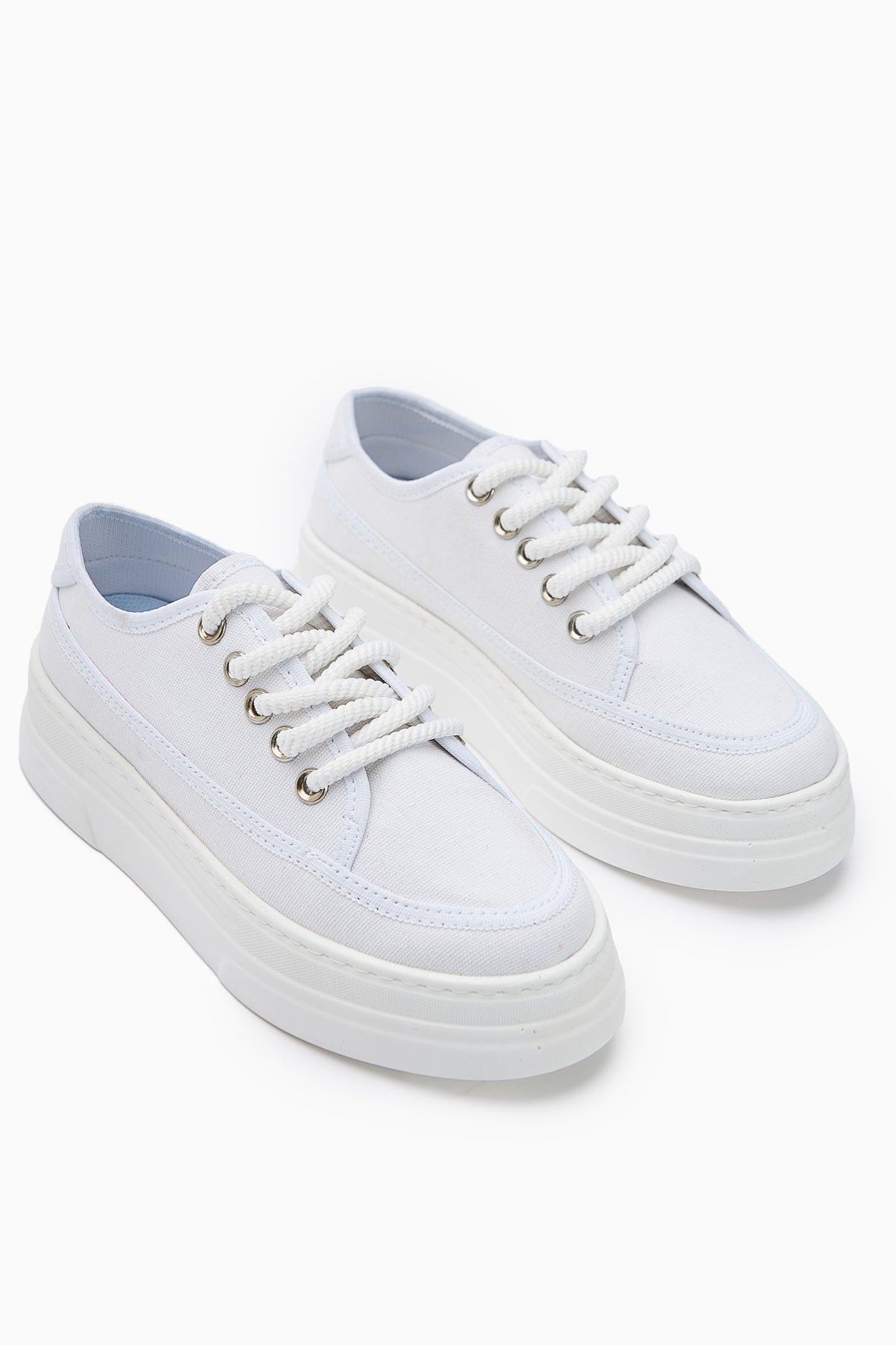 Sassa Beyaz Yüksek Tabanlı Bağcıklı Kadın Sneaker