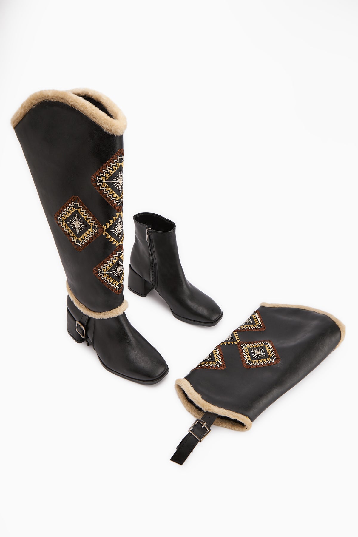 Hilka Siyah Çıkarılabilir Konçlu Etnik Desenli Bot-Çizme