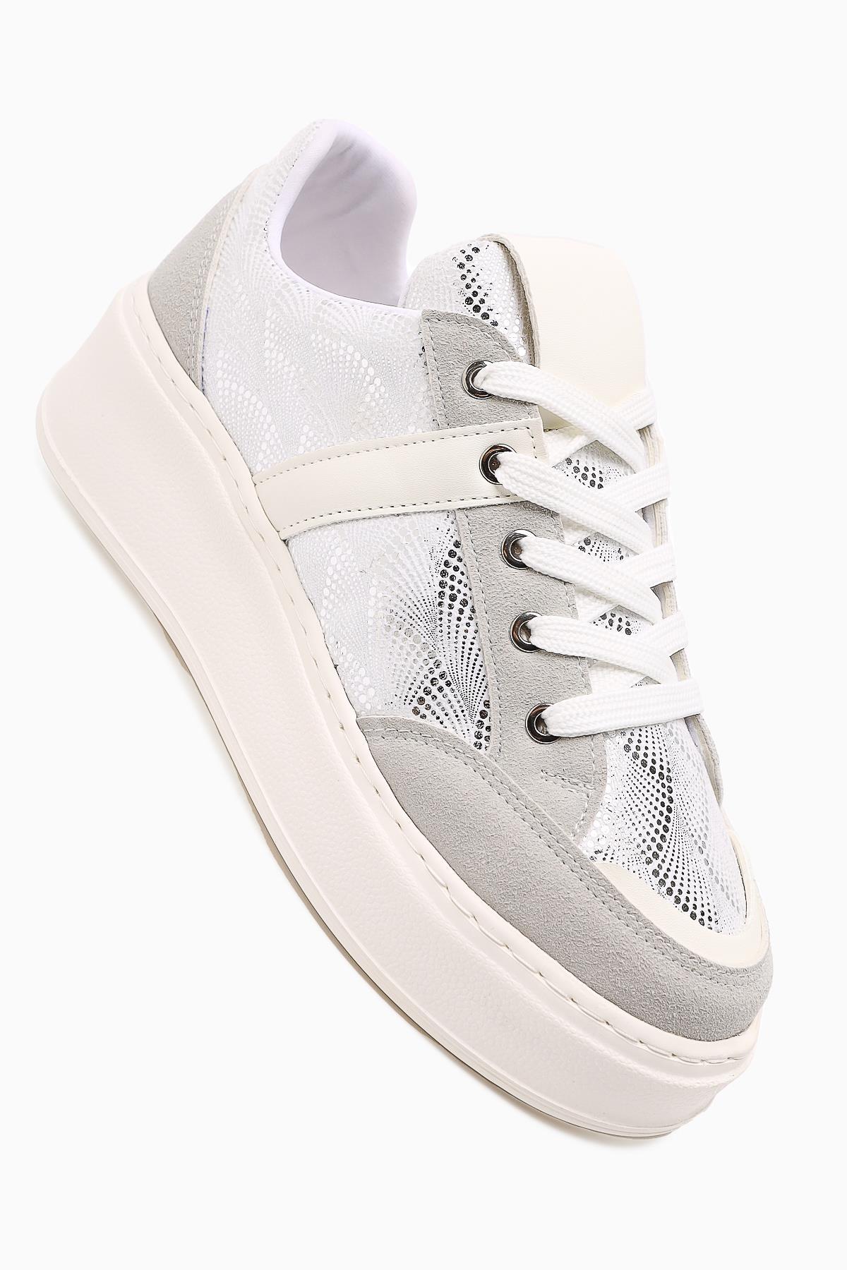 Julissa Beyaz Süet Parlak Desenli Kalın Taban Kadın Sneakers