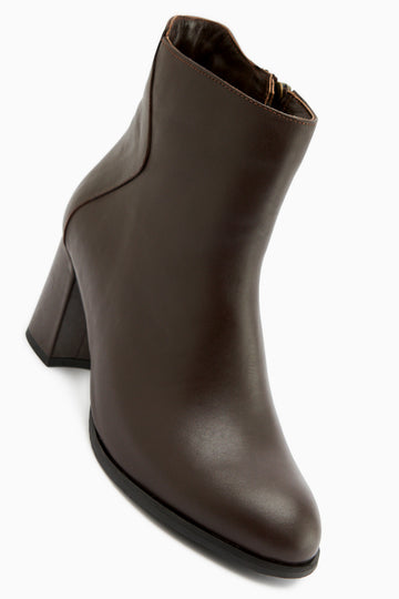 Eliza Hakiki Deri Kahve Topuklu Kadın Bot