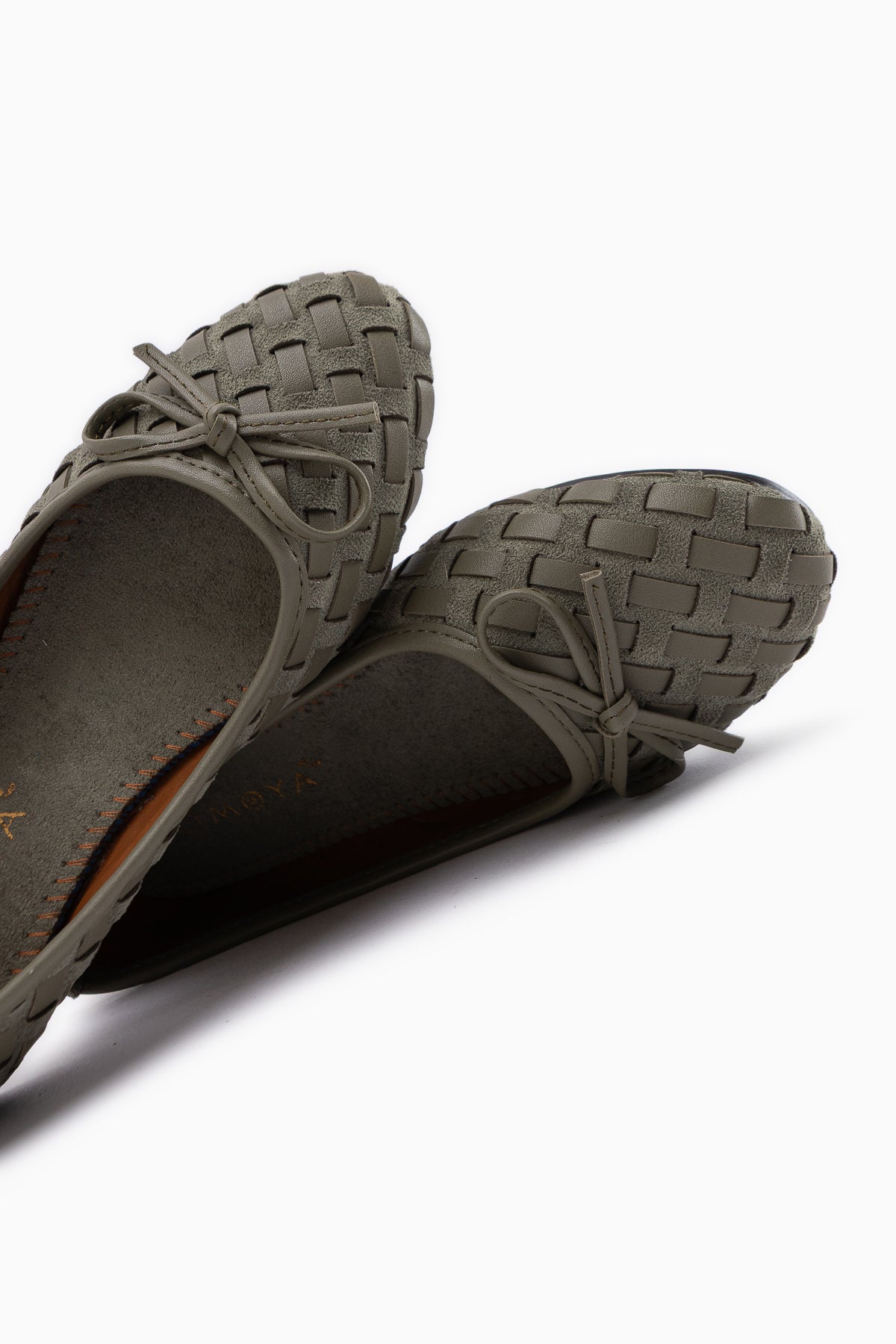 Amelia Mint Süet Fiyonklu Kadın Babet