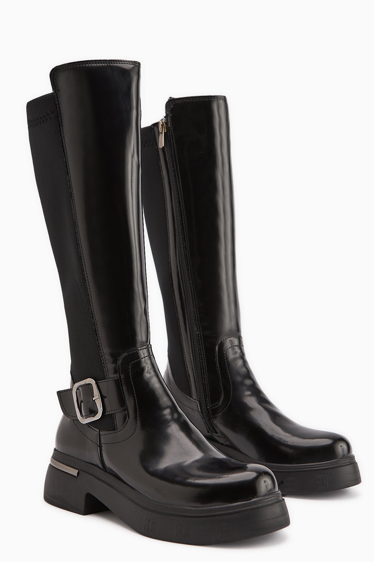 Faria Siyah Rugan Dalgıç Kumaş Detaylı Tokalı Kalın Tabanlı Çizme