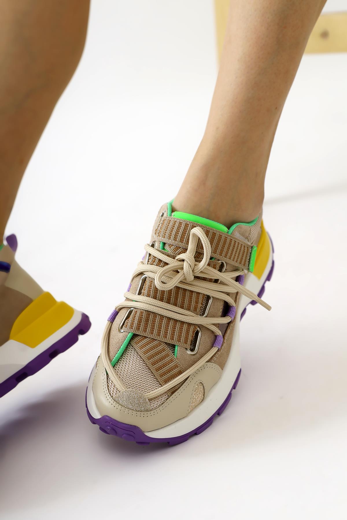 Nely Bej Asimetrik Bağcıklı Sneakers