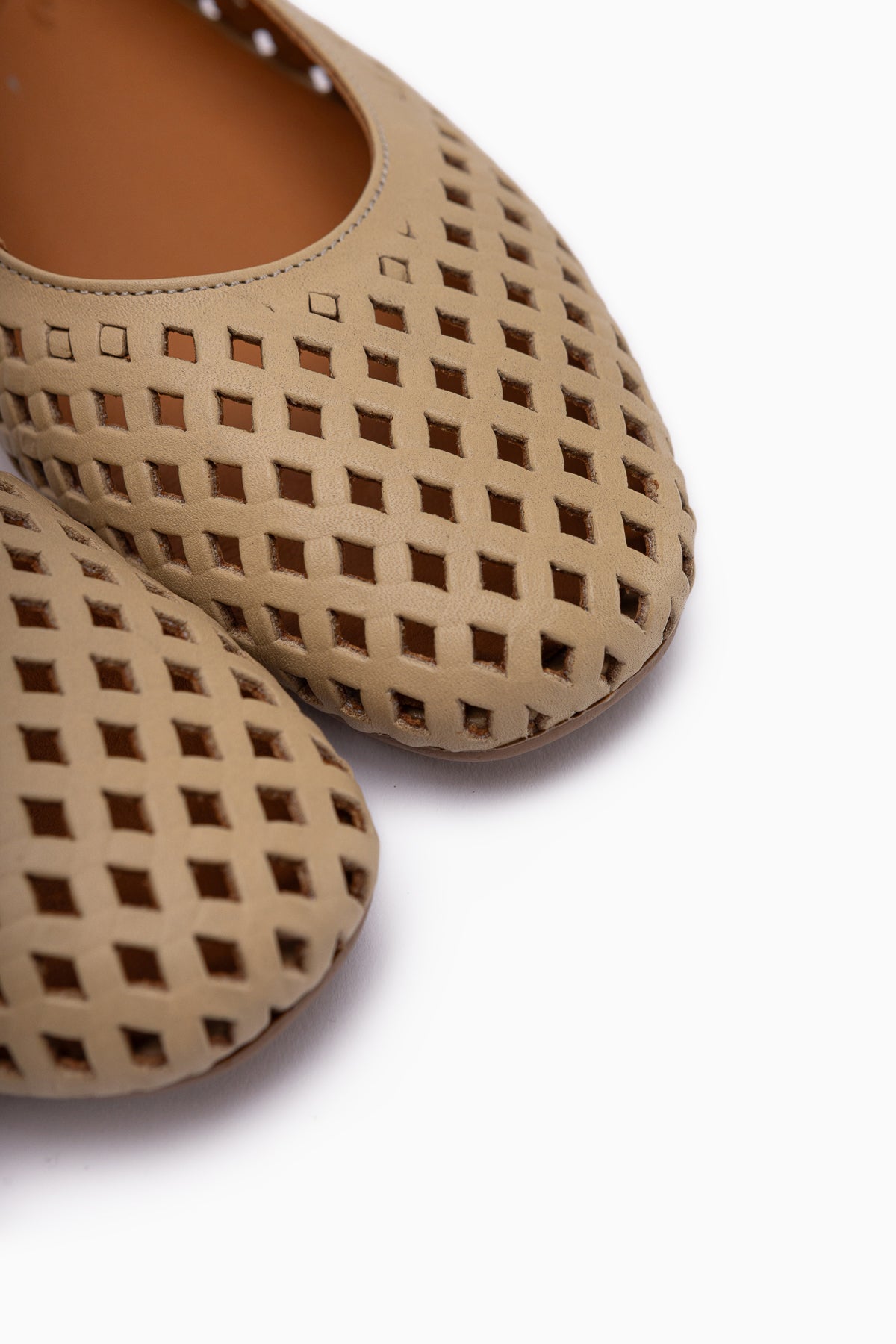 Monalis Hakiki Deri Bej Lastikli Kadın Sandalet