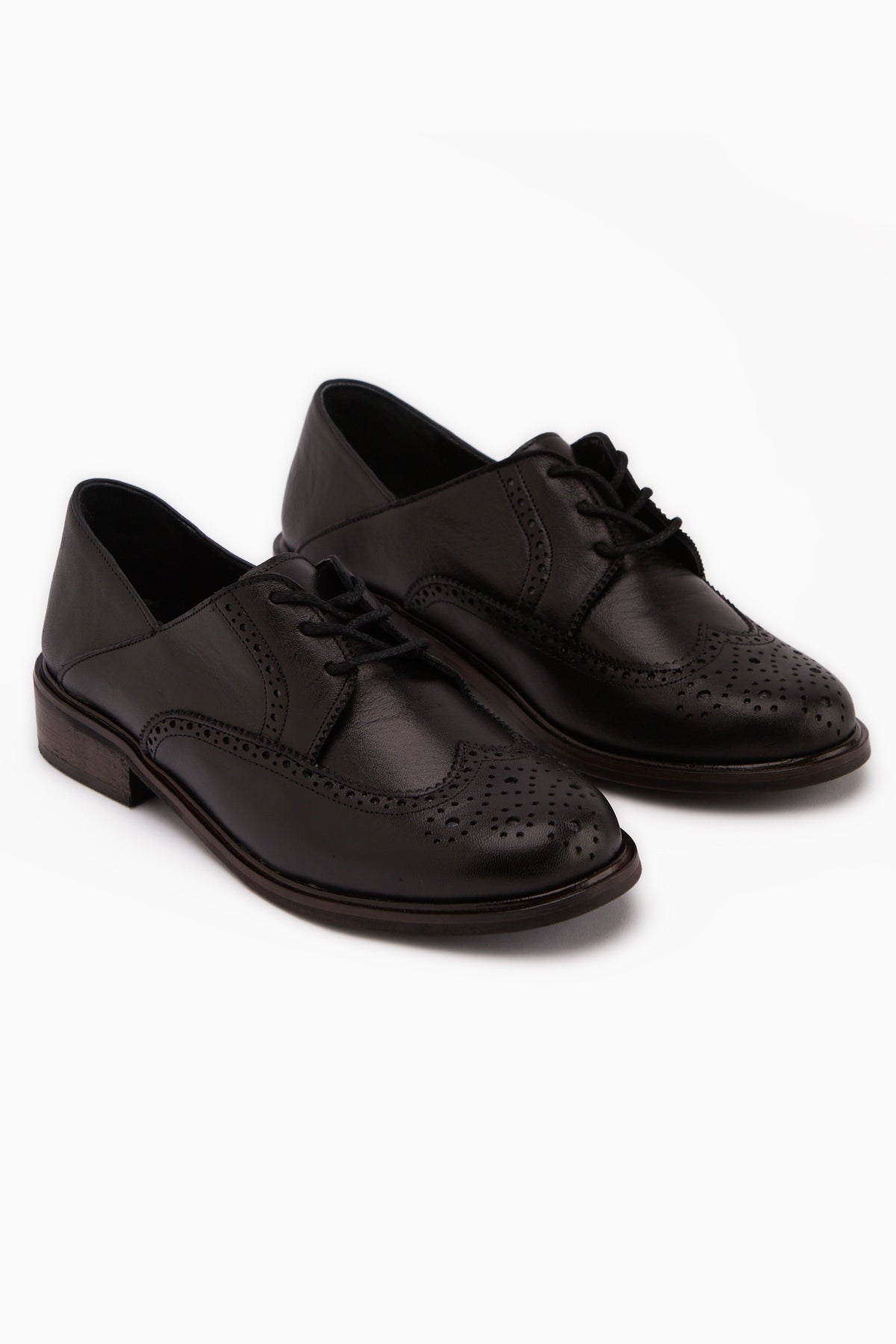 Dena Hakiki Deri Siyah Bağcıklı Brogue Oxford Kadın Ayakkabı