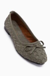 Amelia Mint Süet Fiyonklu Kadın Babet