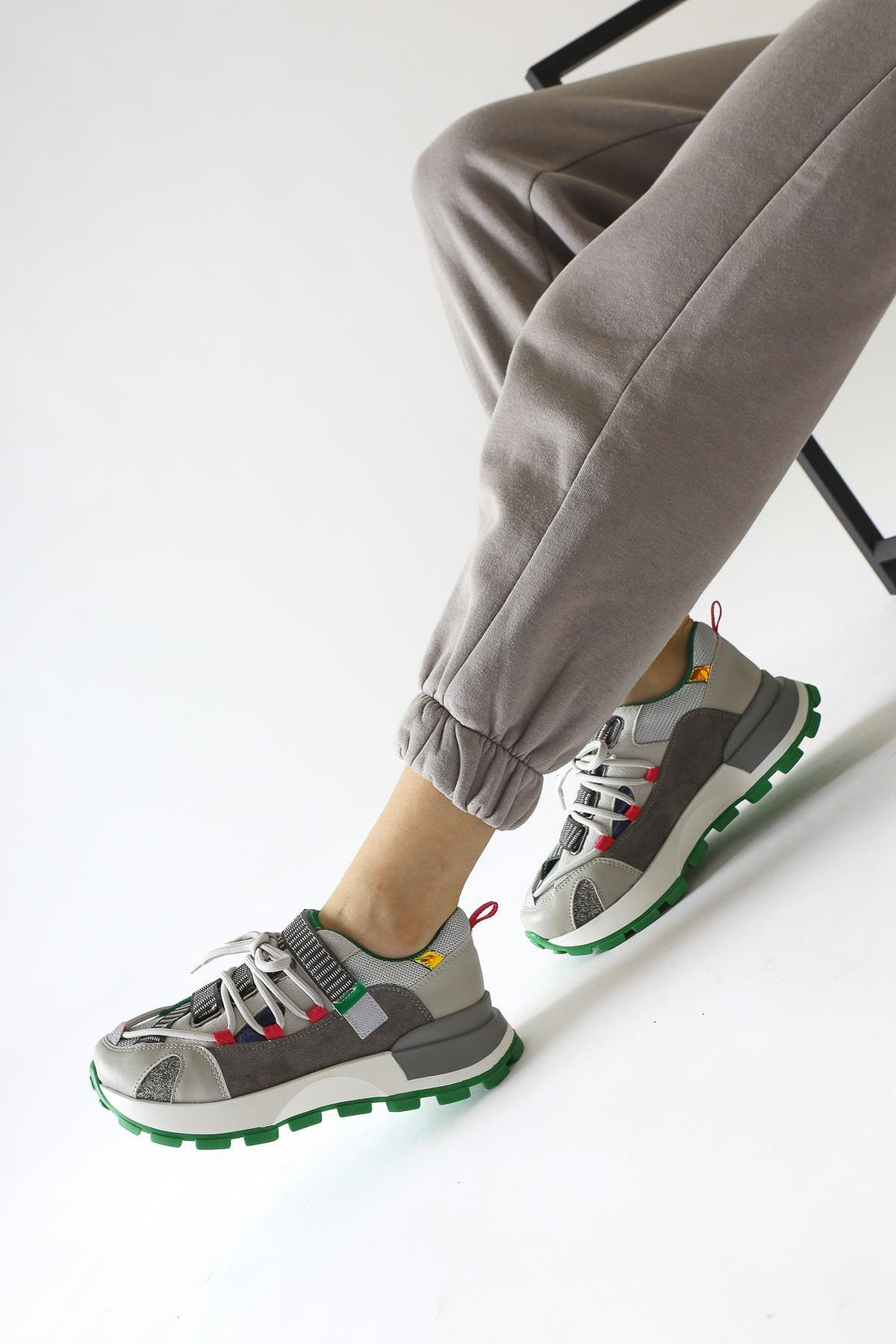 Nely Gri Asimetrik Bağcıklı Sneakers