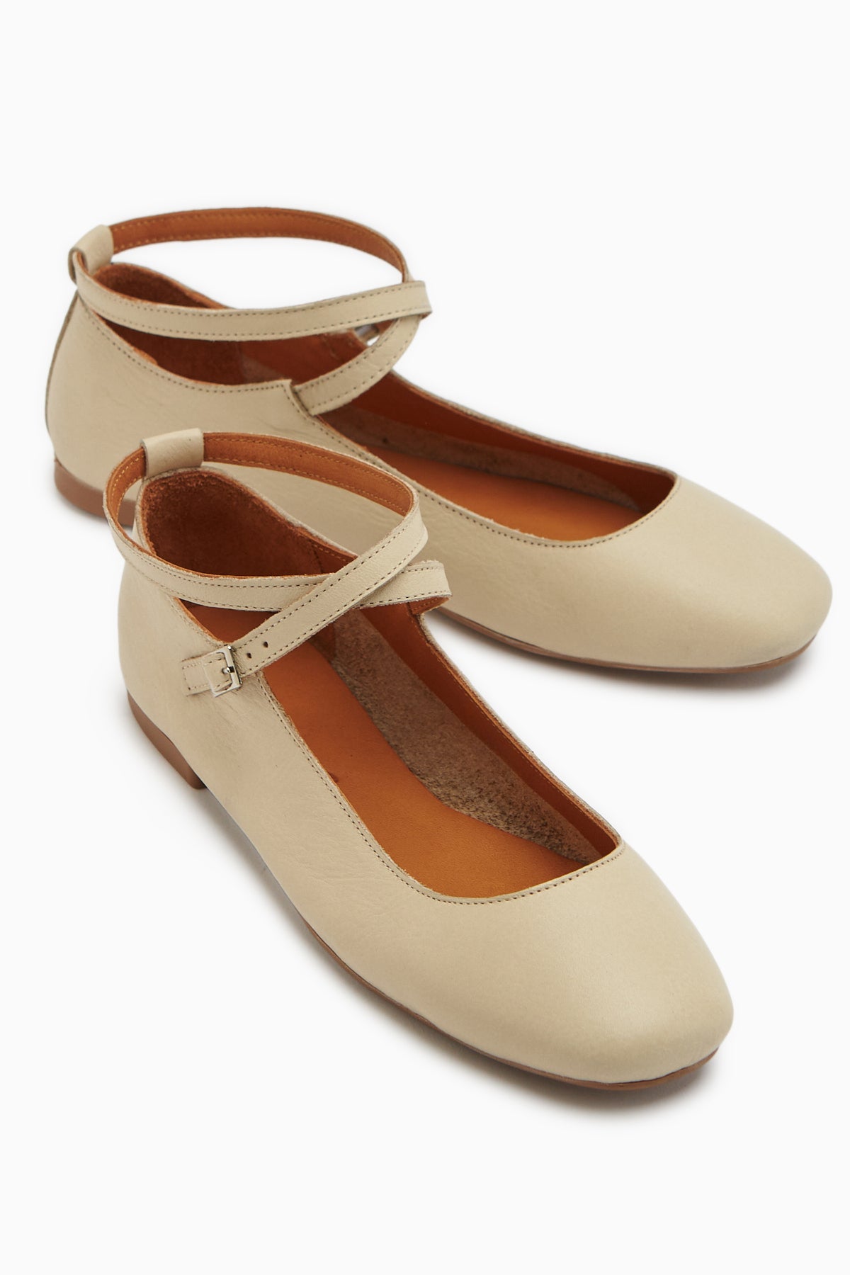 Ameli Hakiki Deri Bej Çapraz Bantlı Balerin Kadın Ayakkabısı