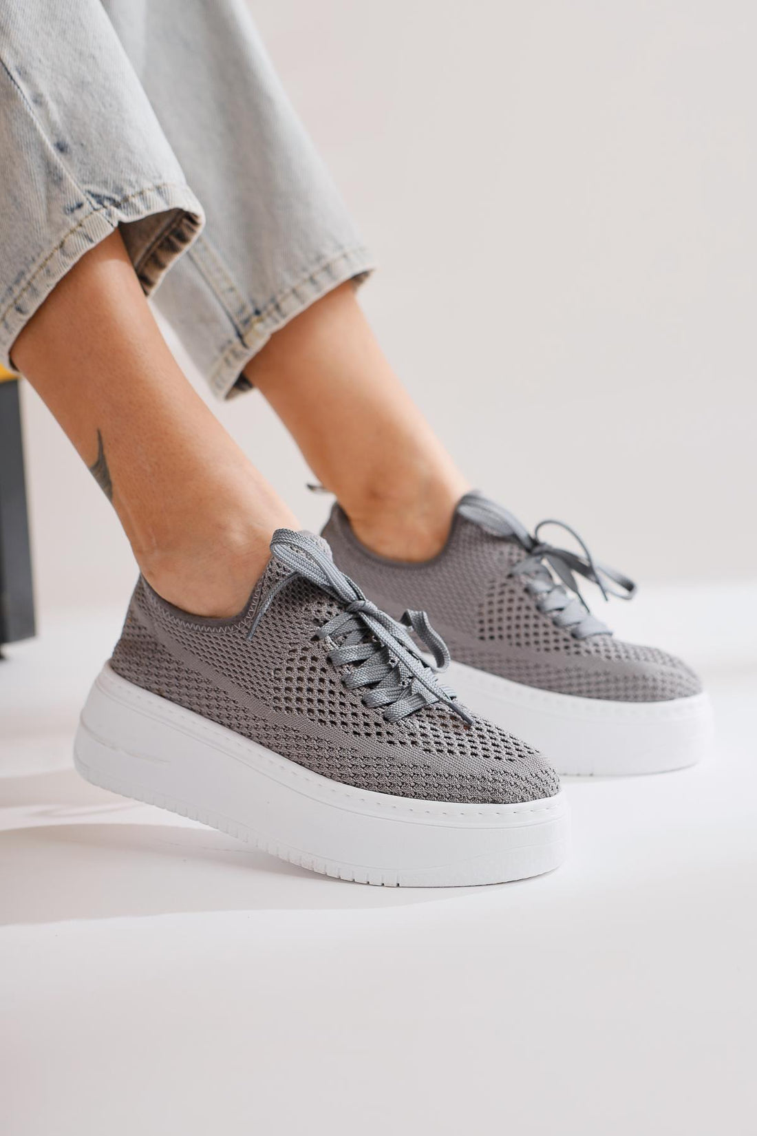 Benito Gri Triko Streç Kalın Tabanlı Sneakers