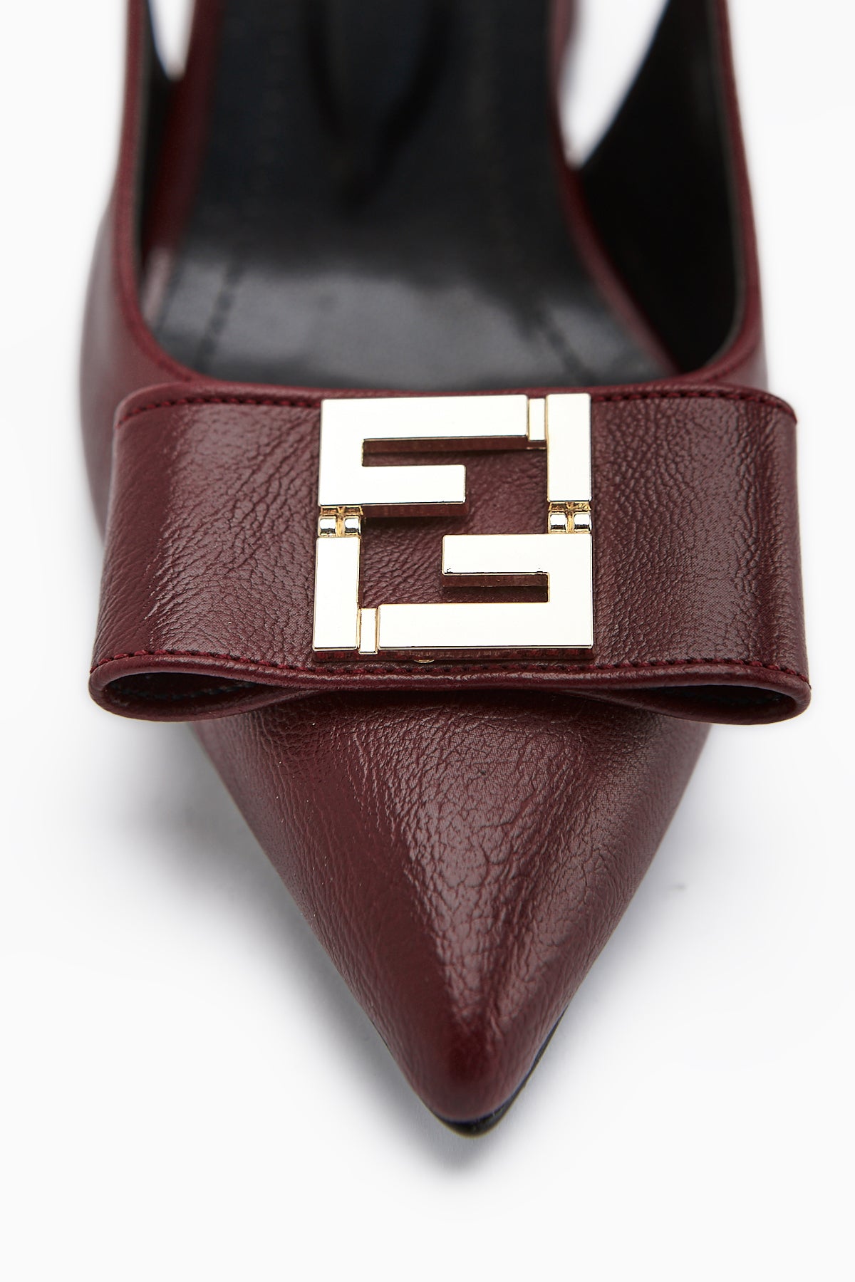 Yupin Bordo Metal Detaylı Burnu Kapalı Topuklu Kadın Ayakkabı