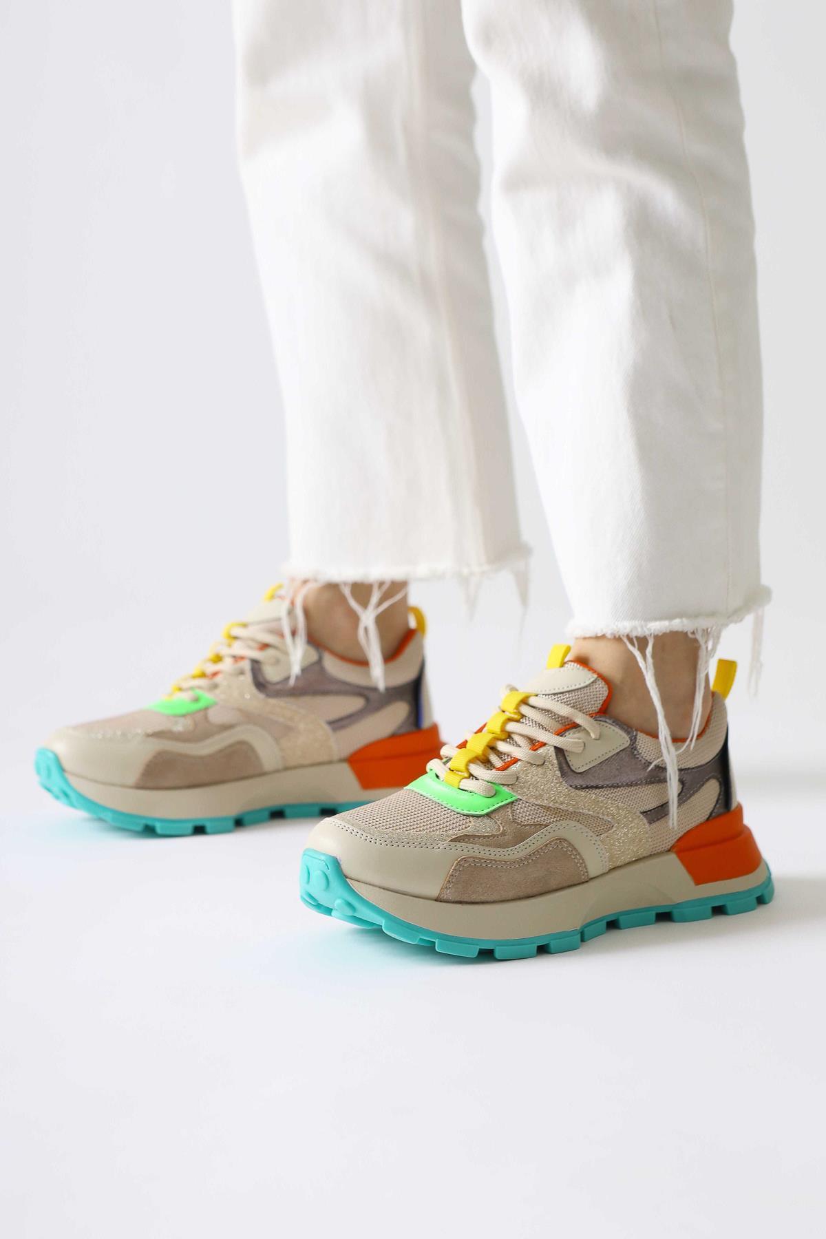 Netta Çok Renkli (Turuncu) File Detaylı Bağcıklı Sneakers