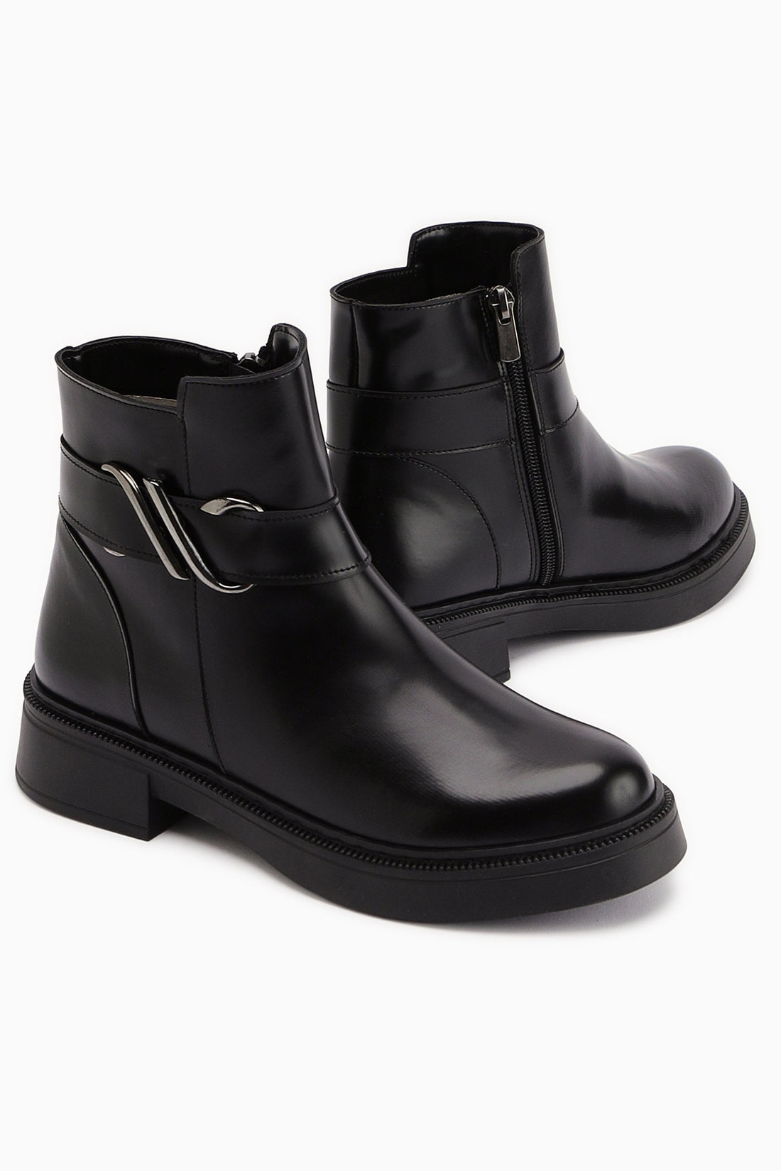 Birta Siyah Rugan Toka Detaylı Oval Burunlu Bot