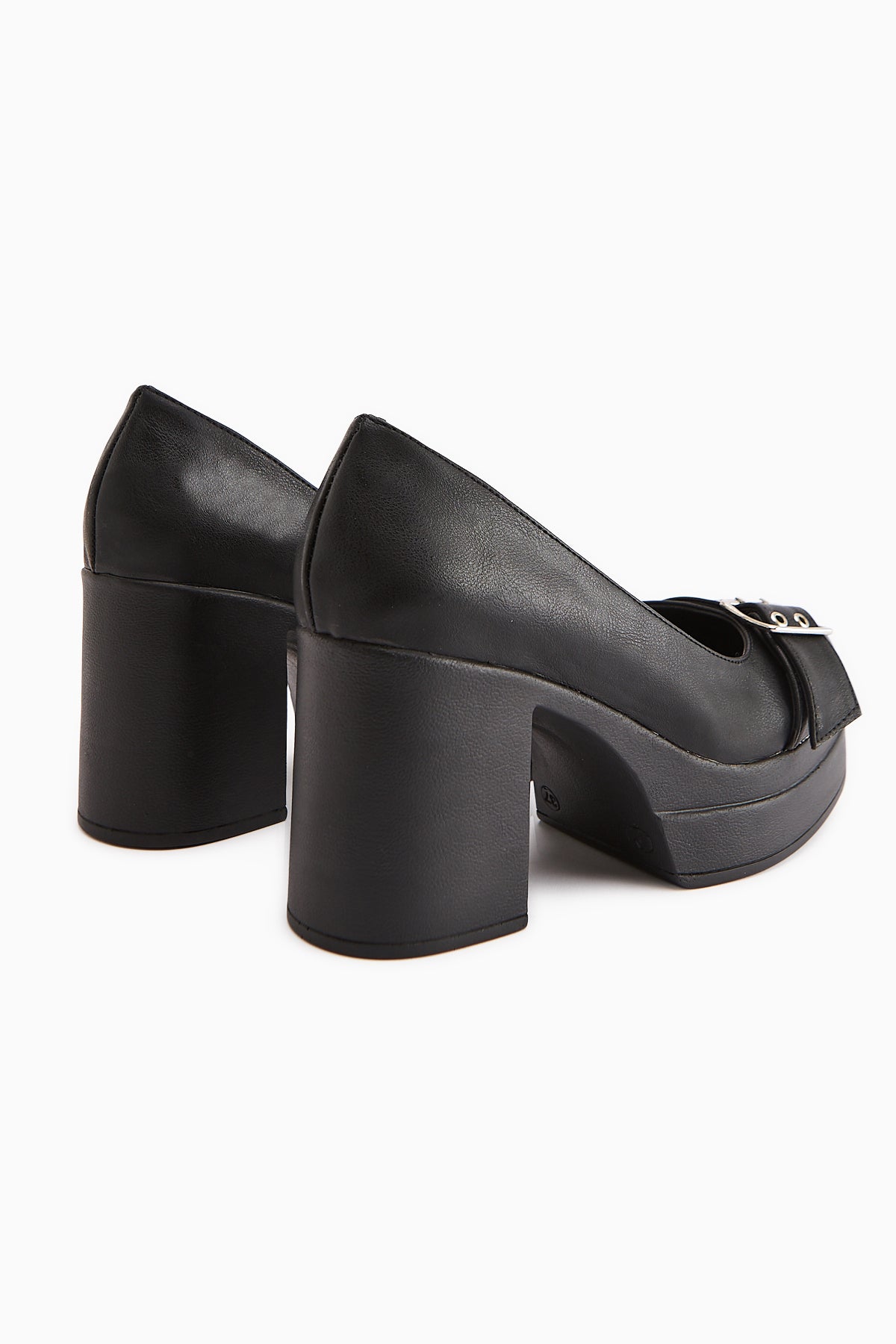 Salin Siyah Kemer Detaylı Dekolteli Topuklu Günlük Ayakkabı