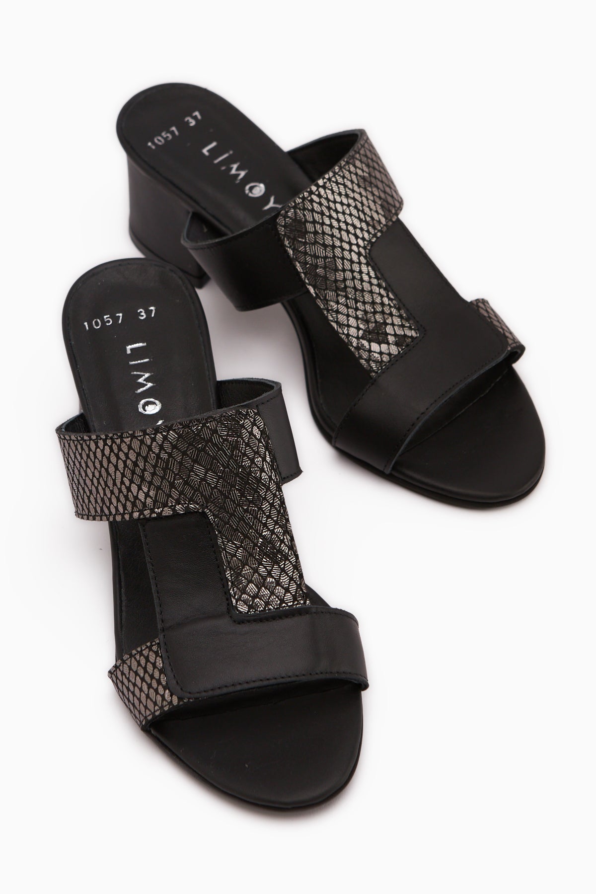 Helly Hakiki Deri Siyah Yılan Desenli Topuklu Kadın Terlik