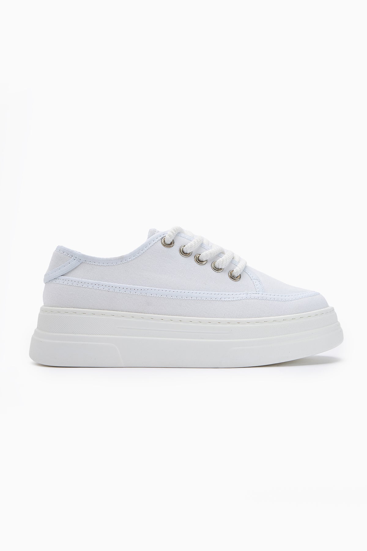 Sassa Beyaz Yüksek Tabanlı Bağcıklı Kadın Sneaker