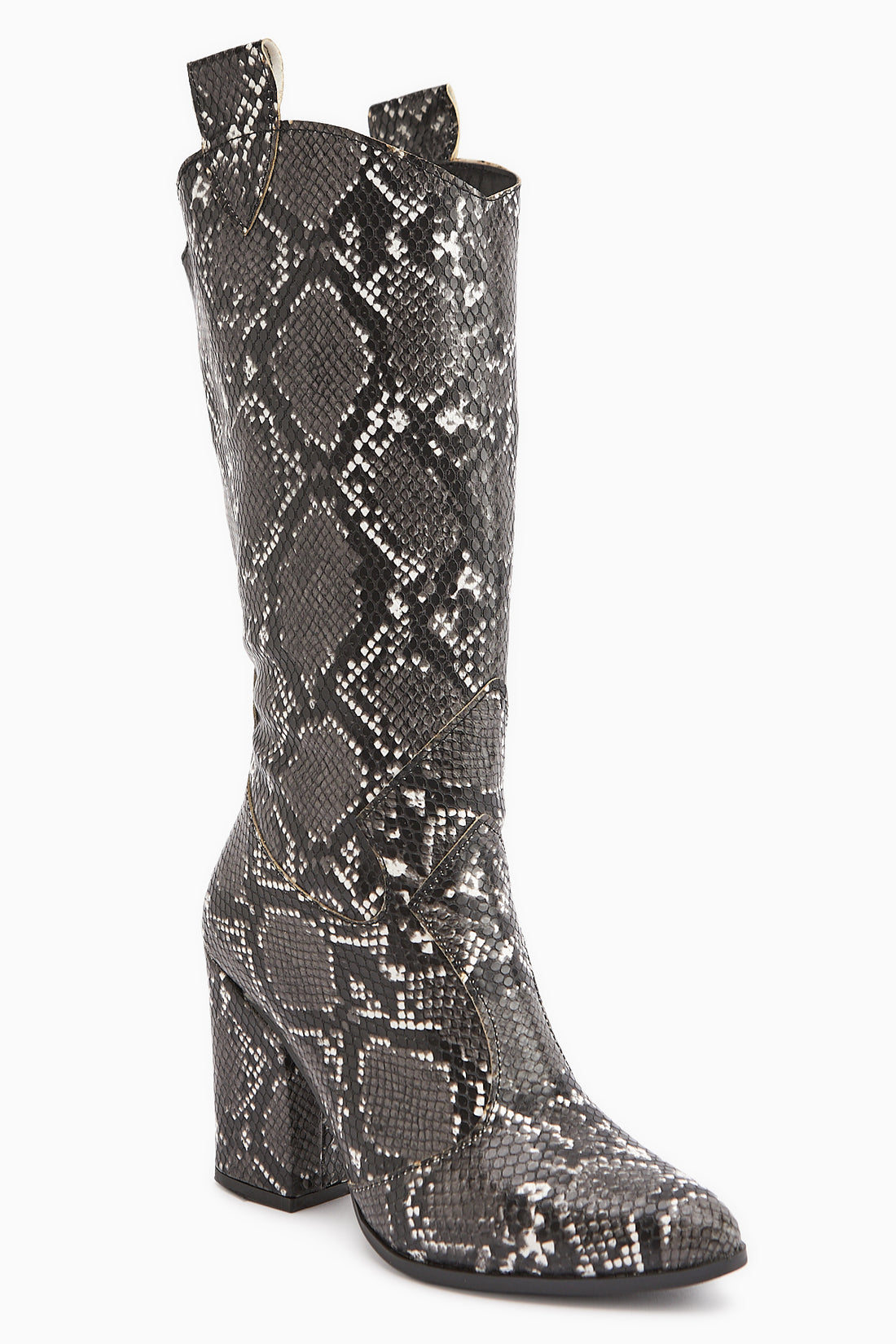 Keri Siyah Yılan Desenli Asimetrik Kesim Topuklu Kısa Çizme