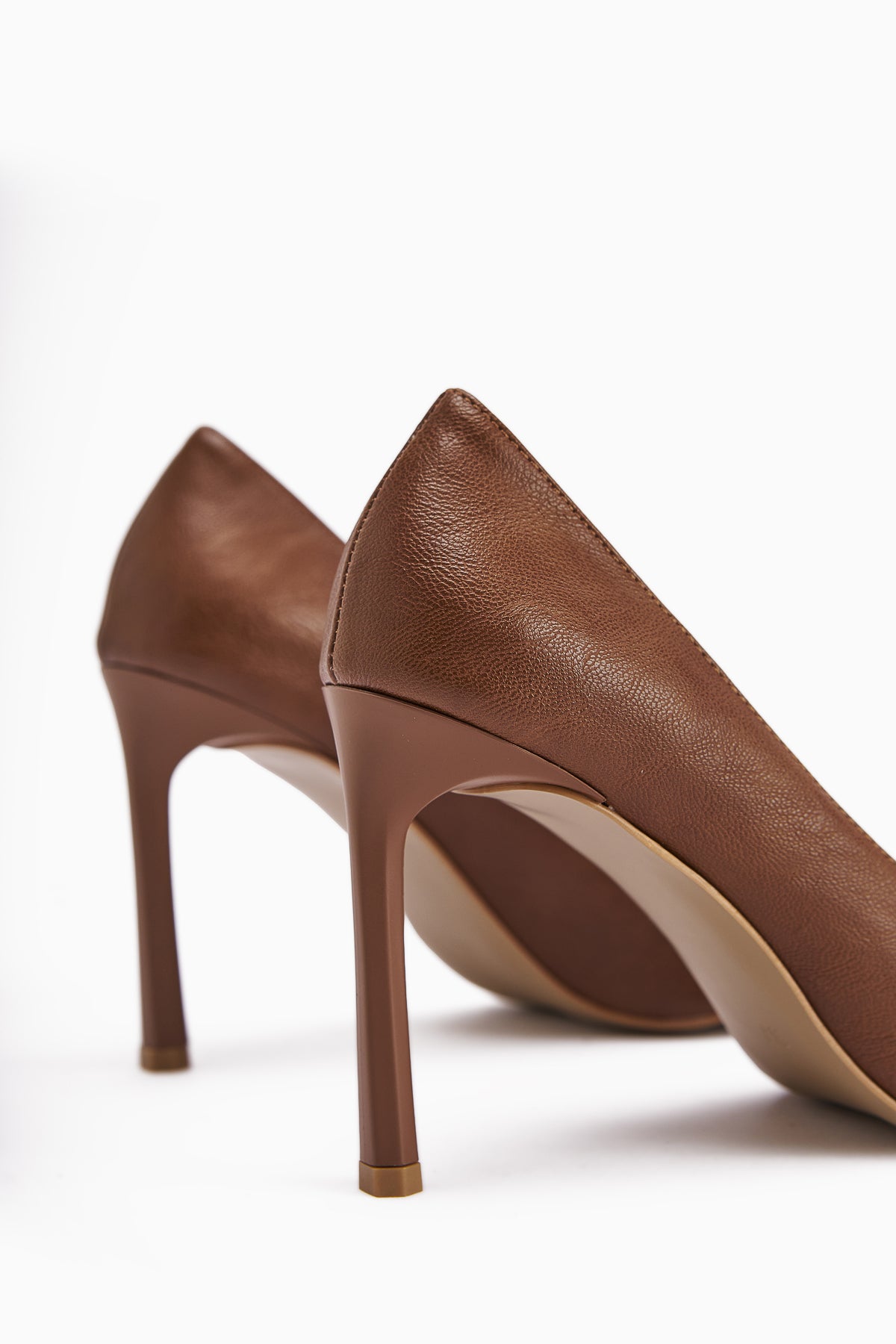 Halez Taba Tokalı Stiletto Sivri Burunlu Kadın Topuklu Ayakkabı