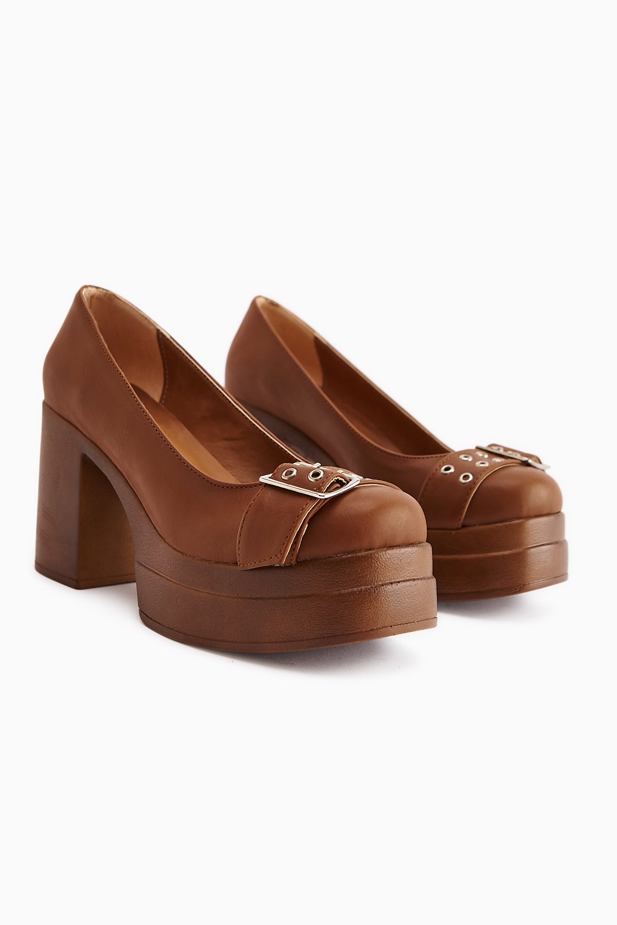 Salin Taba Kemer Detaylı Dekolteli Topuklu Günlük Ayakkabı