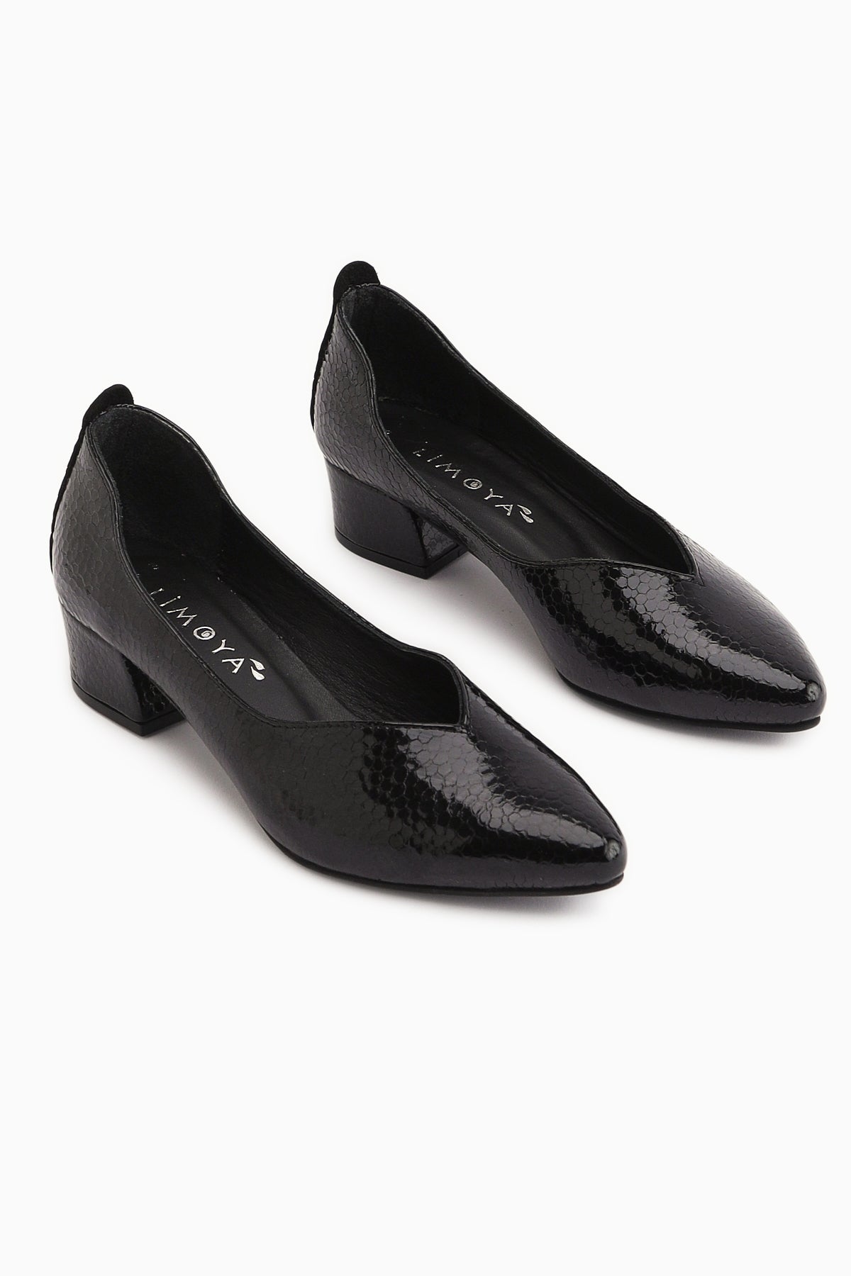 Samia Hakiki Deri Siyah Yılan Desenli Kalın Topuklu Kadın Ayakkabı