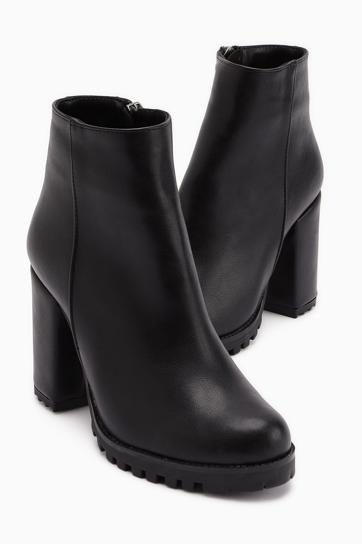 Bahiya Siyah Oval Burunlu Fermuarlı Topuklu Bot